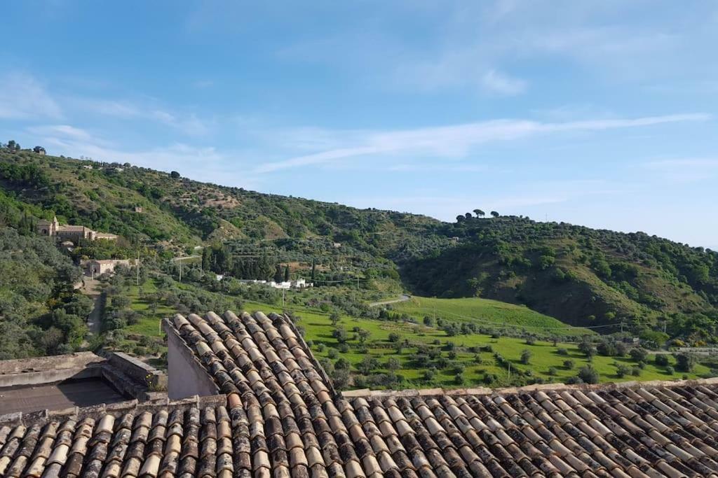 巴多拉托斯塔兹翁Casa Annunziata, Borgo E Mare A Badolato别墅 外观 照片